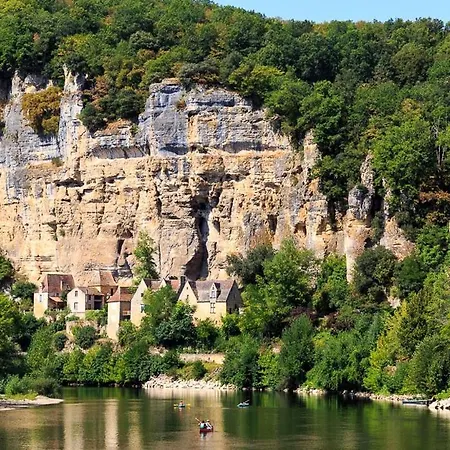 Bouillac Sleeps 12 *
