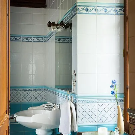 Villa Bouillac Sleeps 12 Bouillac