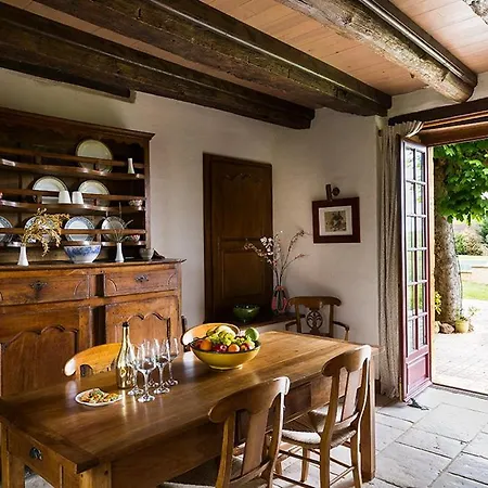 Bouillac Sleeps 12 Villa