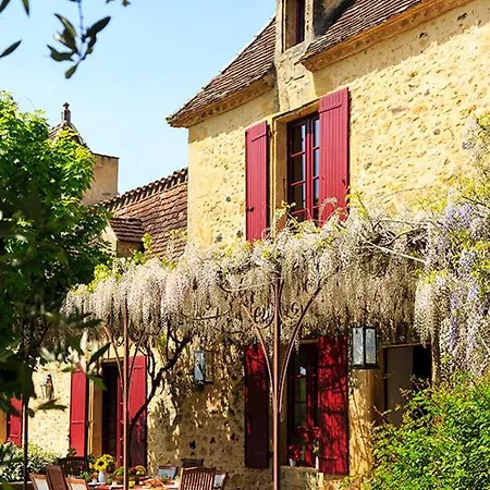 Villa Bouillac Sleeps 12 *
