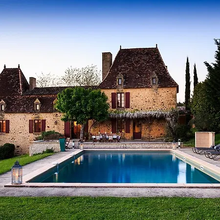 Bouillac Sleeps 12 Villa *